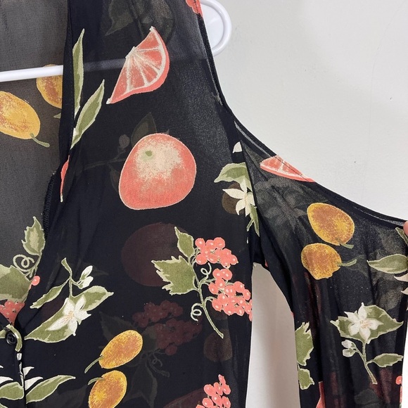 Reformation Size XS Cold Shoulder Sheer Fruit Print Floral Blouse Button front - Picture 4 of 7